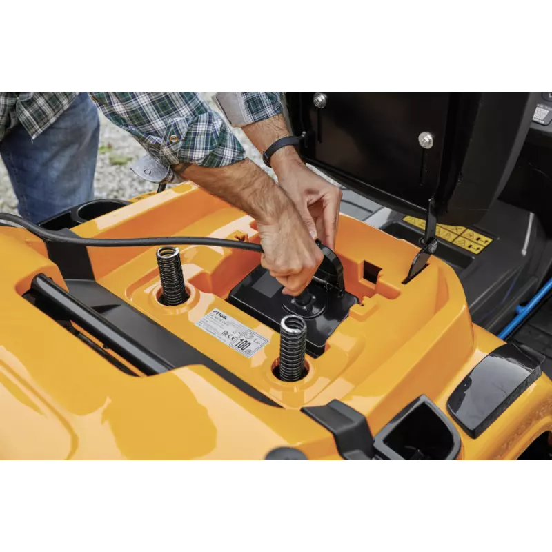 ESTATE584e_2T2205481ST2_amb20-ecommerce